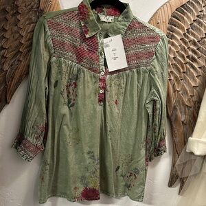 Vintage Green Floral Blouse
